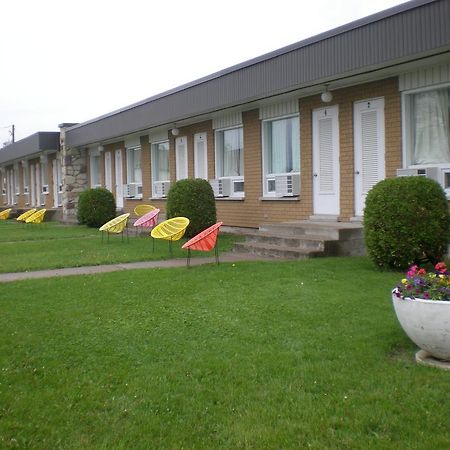 Motel Vaudreuil Vaudreuil-Dorion Exterior foto