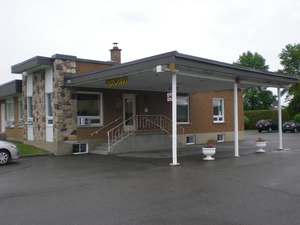 Motel Vaudreuil Vaudreuil-Dorion Exterior foto